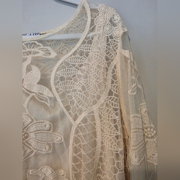 Blair Size 2X Embroidered Crochet Sheer Boho Blouse Feminine Romantic Longline - Picture 6 of 10